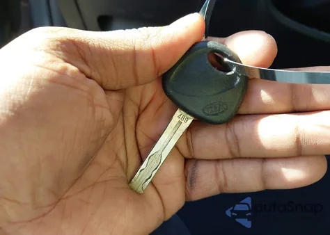 2011 Kia Sorento Lx from USA, damaged, VIN 5XYKT3A15BG183448